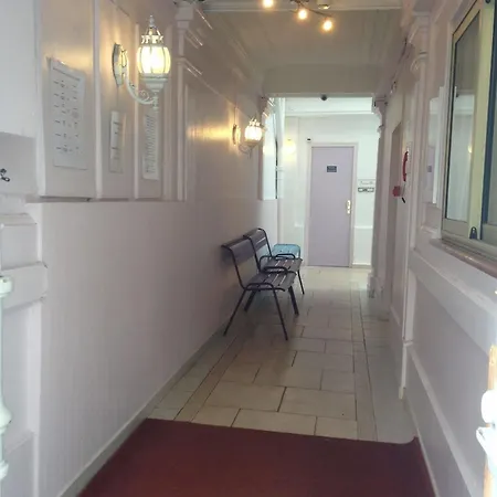 Richard Hotel